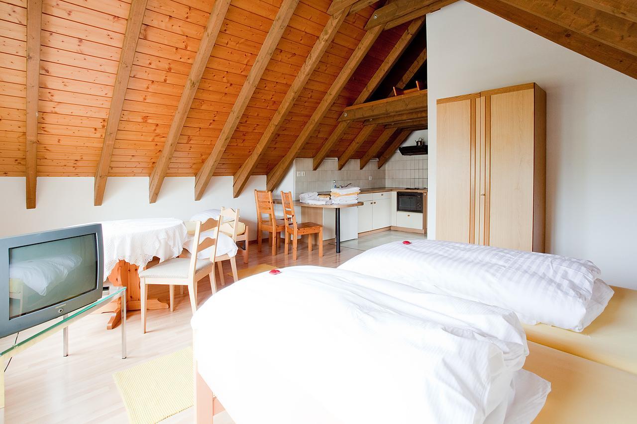 Bed and Breakfast Freihof Embrach Esterno foto