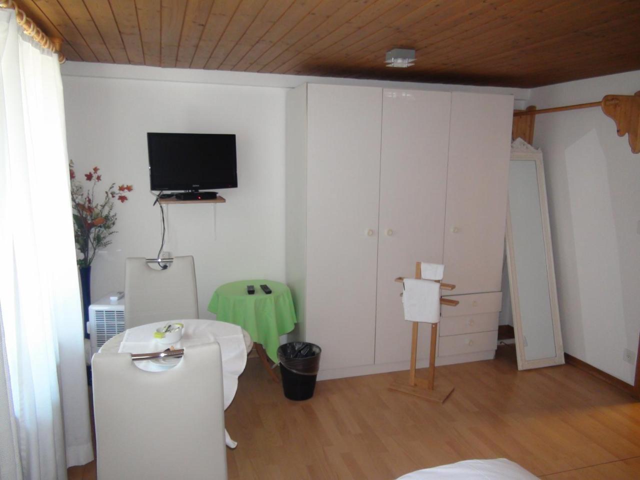 Bed and Breakfast Freihof Embrach Esterno foto